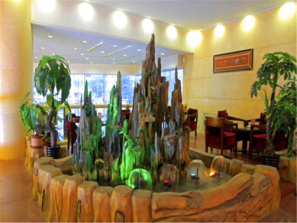 Lanzhou Hualian Hotel Esterno foto